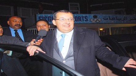 فضيحة أعضاء الجامعة بجنوب افريقيا ‘يجهلون الانجليزية وأغلبهم لايعرفون سوى الدارجة’ !