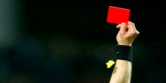 بطاقة حمراء تتسبب في بتر ذراع حكم في إسبانيا