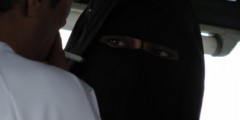 منقبة بفاس متهمة بالخيانة الزوجية وفي جلسة خمرية!
