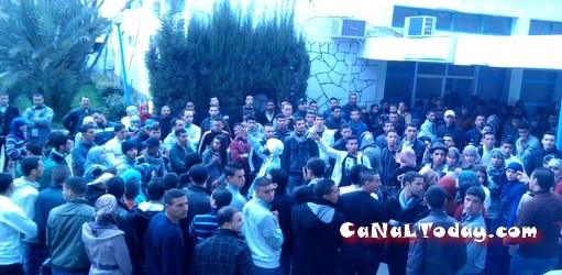 إحتجاجات طلبة جامعة عبد المالك السعدي بمرتيل لعدم إحترام قانون السير !
