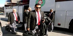 رشيد الطاوسي في طريقه إلى مغادرة المنتخب الوطني …