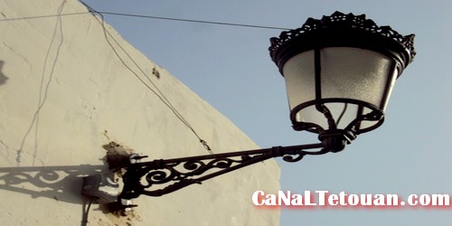 المصابيح الجديدة تهدد المواطنين بالمدينة العتيقة بتطوان