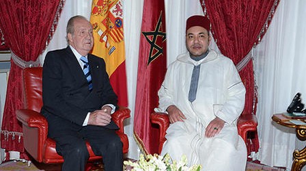 خوان كارلوس يشكر الملك محمد السادس على إطلاق سراح سجنائه