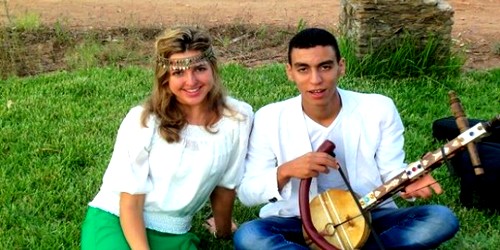 لأول مرة بالصور: الفائزة في برنامج “أرب غوت تالنت” مع خطيبها المغربي