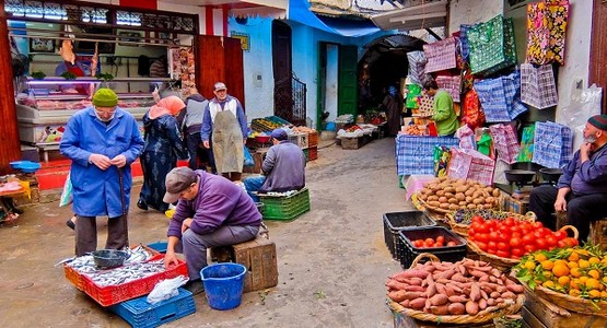 أسعار البيع بالتقسيط لأهم المواد الغذائية بأسواق جهة طنجة – تطوان – الحسيمة