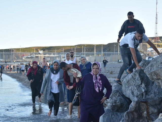 أوروبا تطالب المغرب بحماية سبتة المحتلة