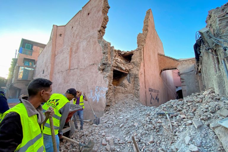 ارتفاع ضحايا الزلزال.. 1305 حالة وفاة و1832 جريحا من بينهم 1220 في حالة حرجة