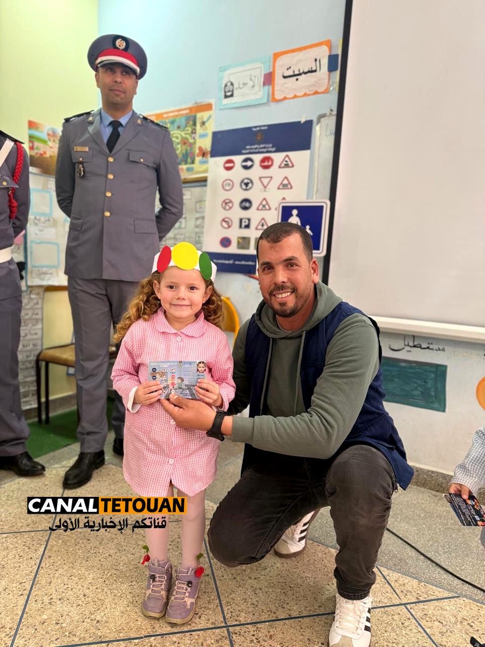 تطوان .. أطفال أزلا في قلب نشاط تحسيسي من تنظيم جمعية رباط الخير و مؤسسة تعليم السياقة هشام